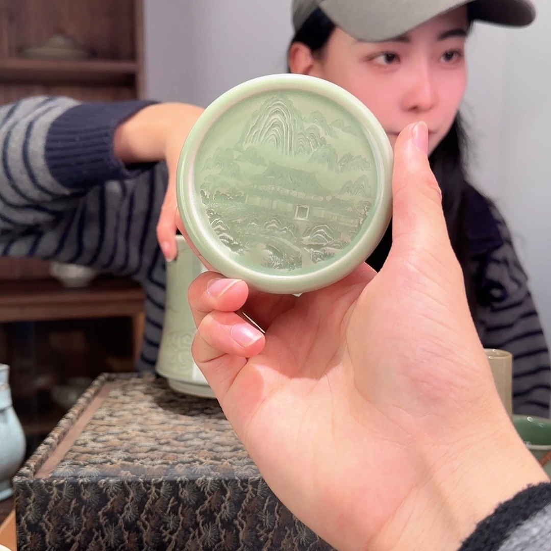 瓷摆件豆青杯垫盖置