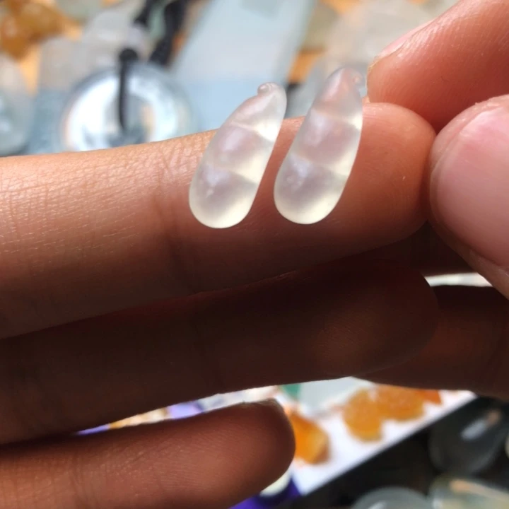 定制翡翠未镶嵌挂件