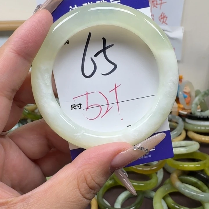 蛇纹石玉未镶嵌手镯65