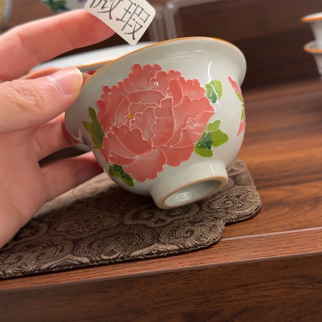 釉下手绘茶具微瑕