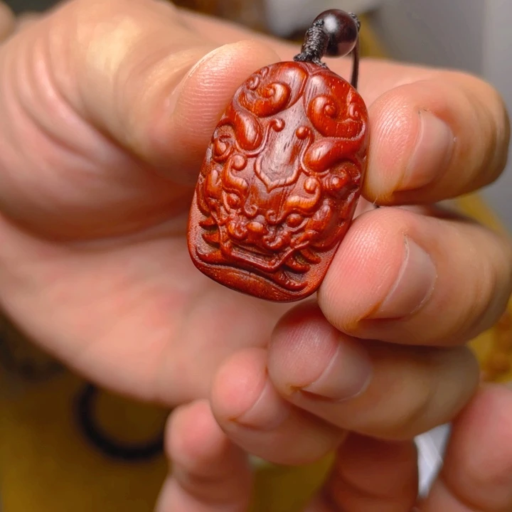 檀香紫檀（小叶紫檀）吊坠印度小叶紫檀貔貅吊坠