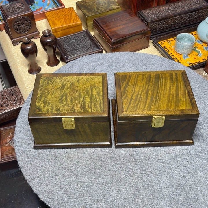 紫檀木类成套家具