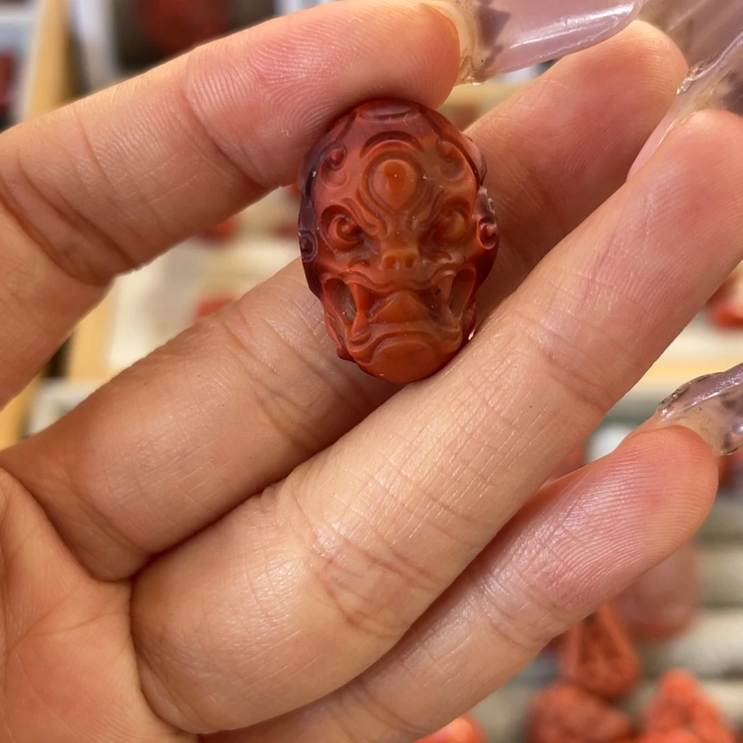 南红玛瑙雕刻未镶嵌