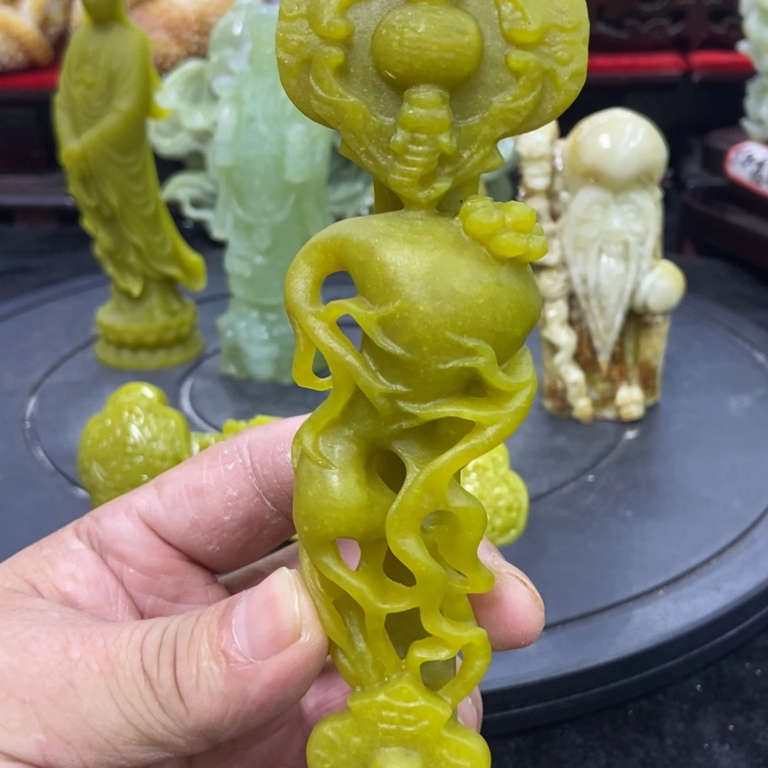 石材天然岫岩玉手把件