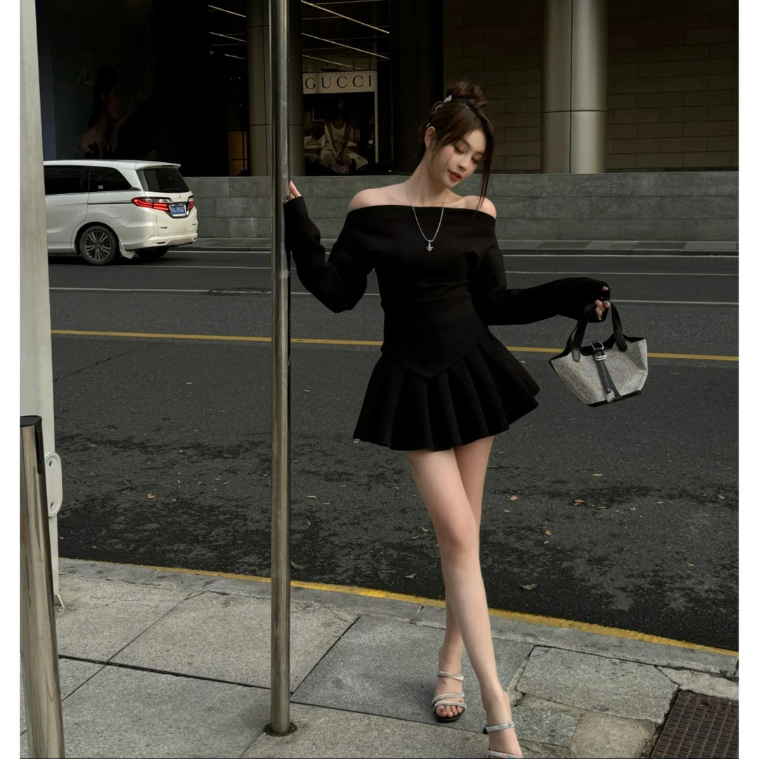 【十一家】2025春季新款一字肩收腰卫衣+百褶半身裙套装女W0001