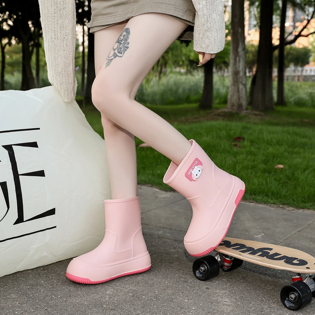 雨鞋女款防水防滑雨天外穿水鞋中筒大人赶海雨靴时尚徒步溯溪胶鞋