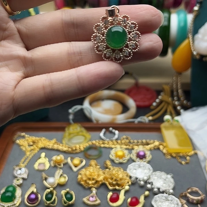 铁合金花岗石绿孔雀