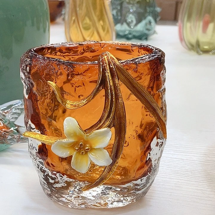琉璃花瓶高度14厘米左右10厘米