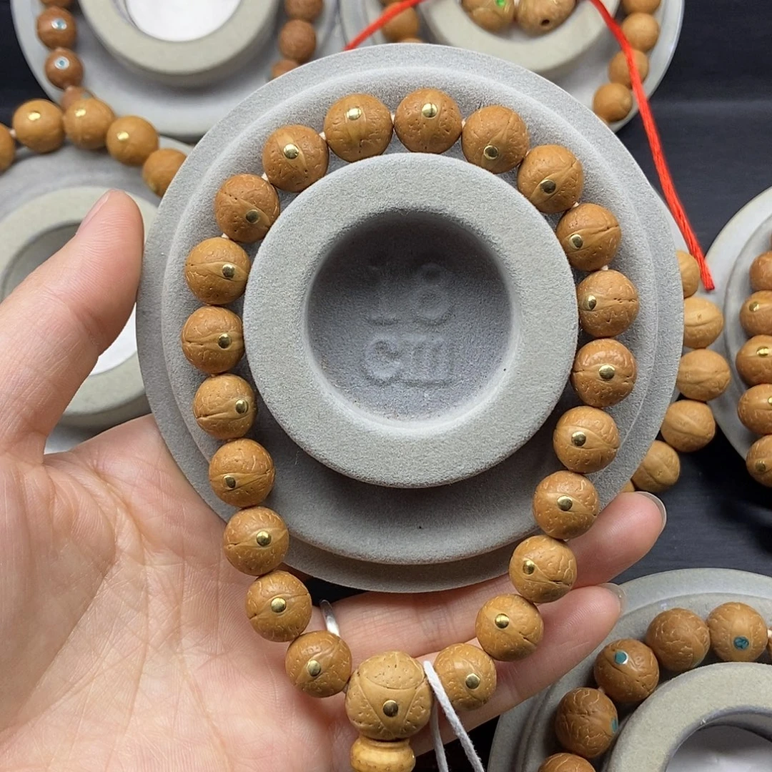 曦***和凤眼菩提手串11➕铜，25年籽