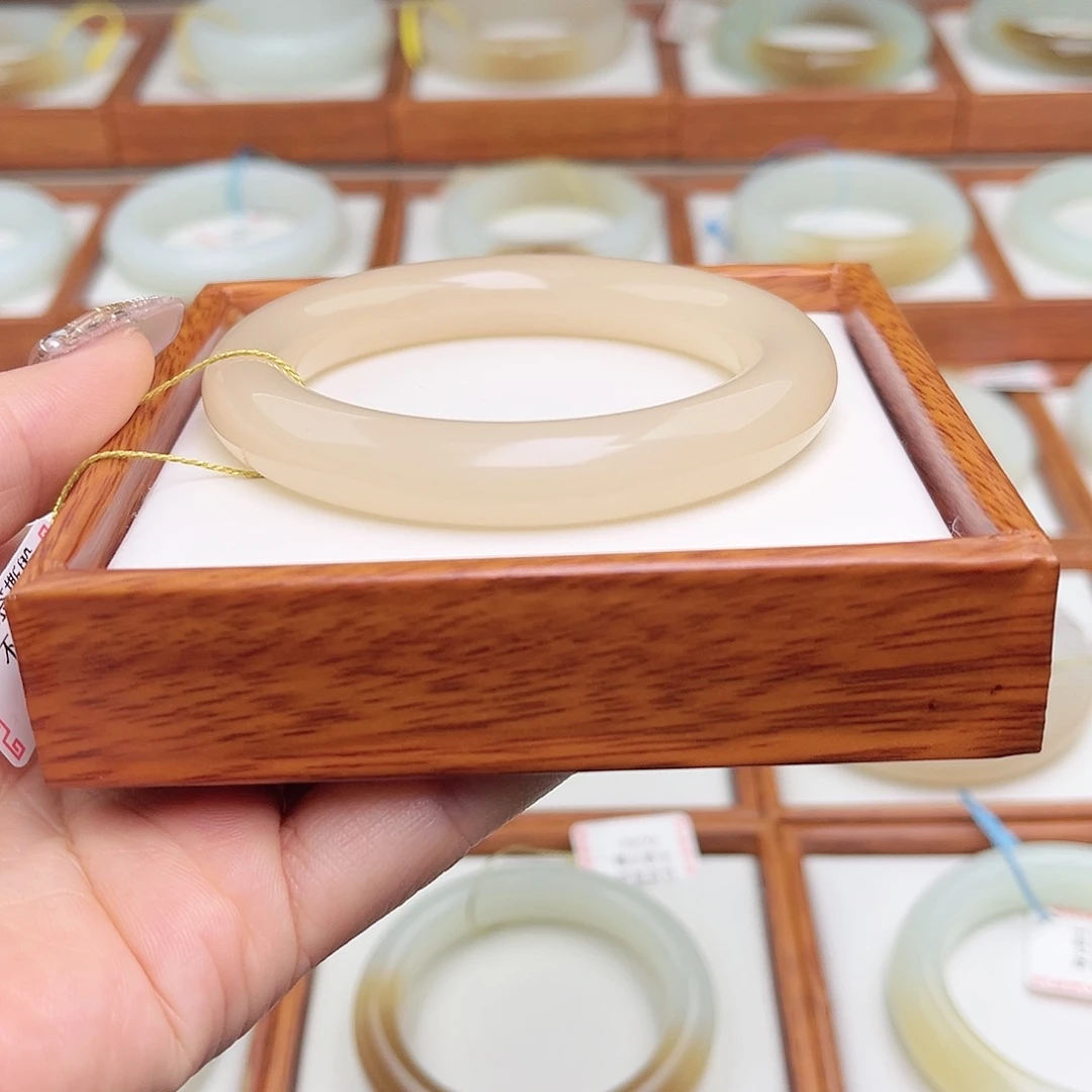 和田玉手镯未镶嵌55.1