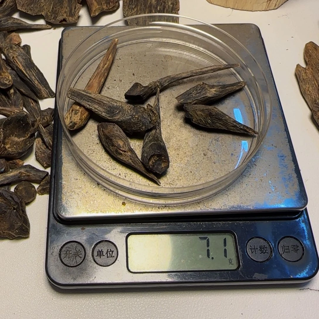 橄榄核手串/手链朱*奇楠原母树树丁7克