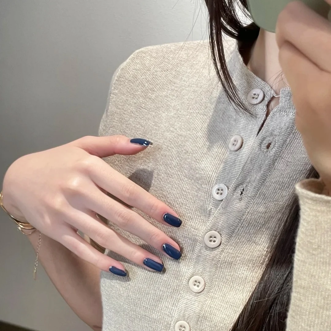 2025新款墨蓝色纯手工穿戴甲显白高级感纯色美甲贴片中长款假指甲