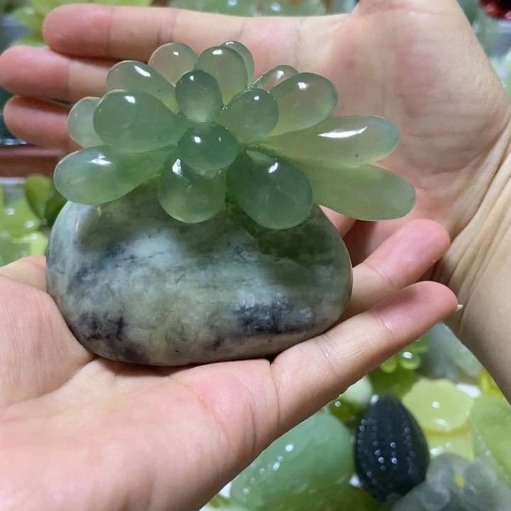 【闪购商品】蛇纹石玉未镶嵌把件