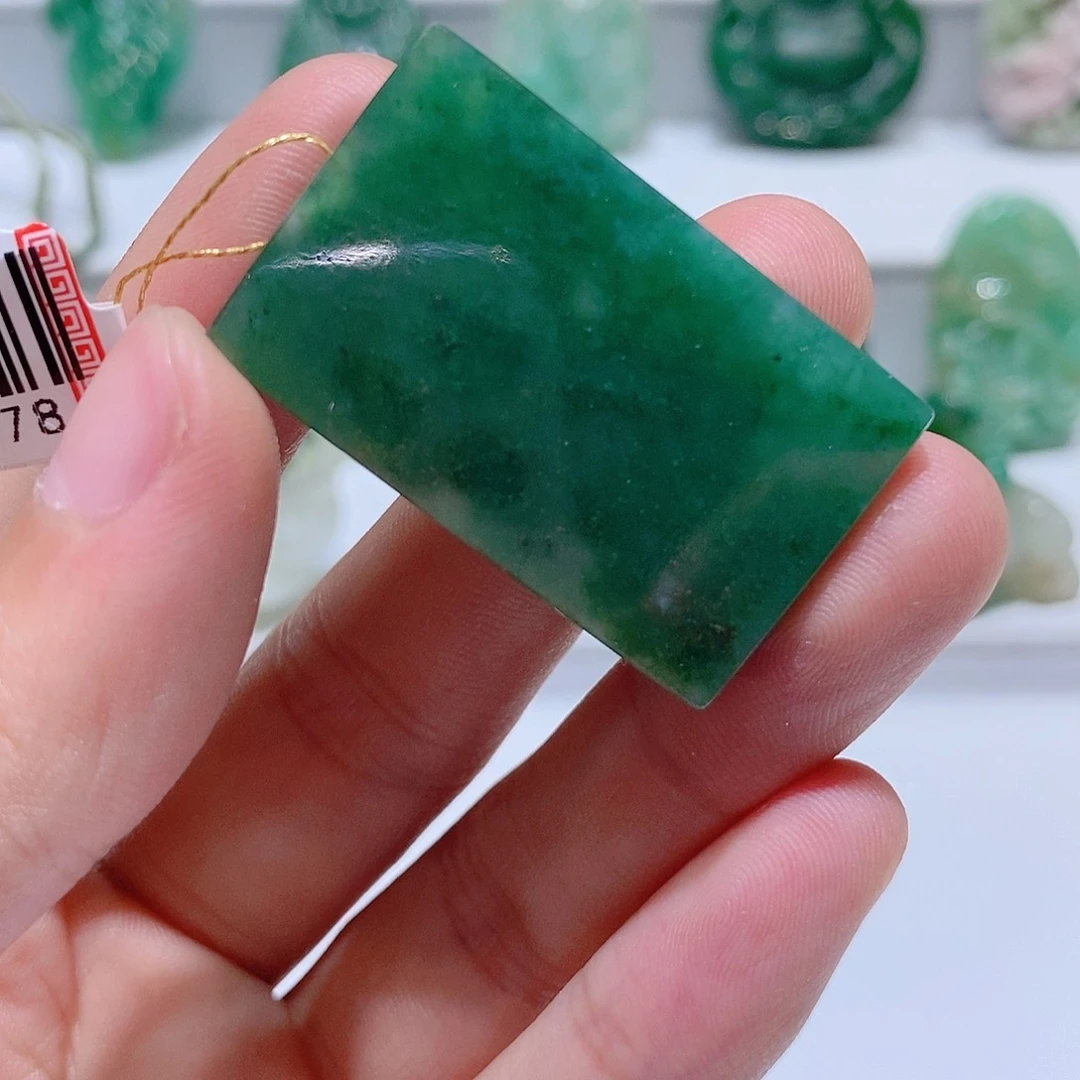 独山玉未镶嵌吊坠