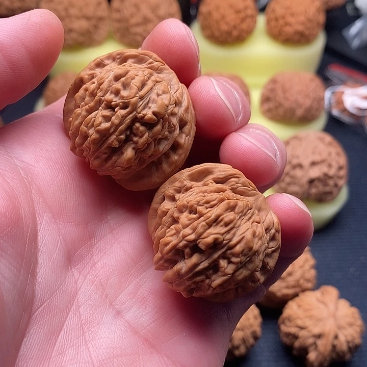 文玩核桃把件闪电4