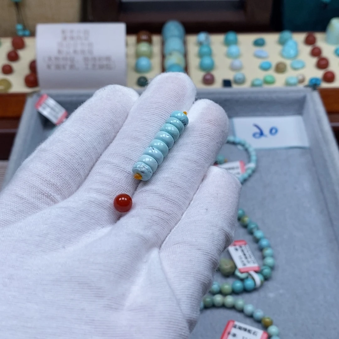 南红玛瑙配饰未镶嵌