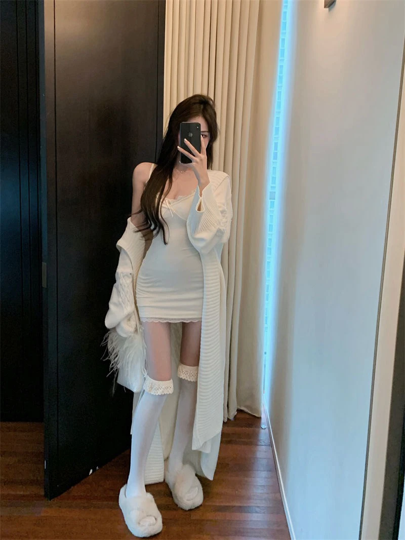 白色毛衣外套女秋冬季慵懒风名媛气质开衫仿狐狸毛领连帽斗篷大衣