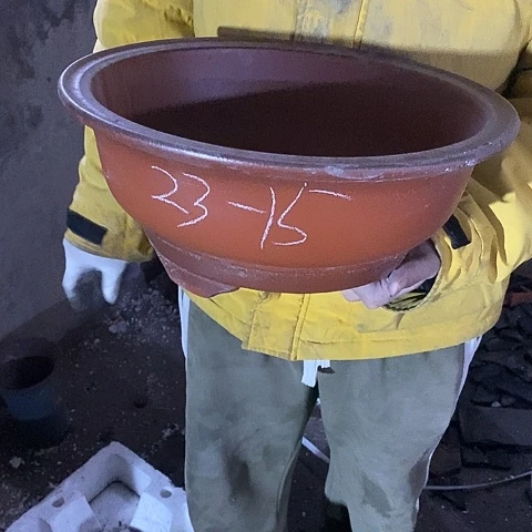 紫砂中国宜兴紫砂花盆，