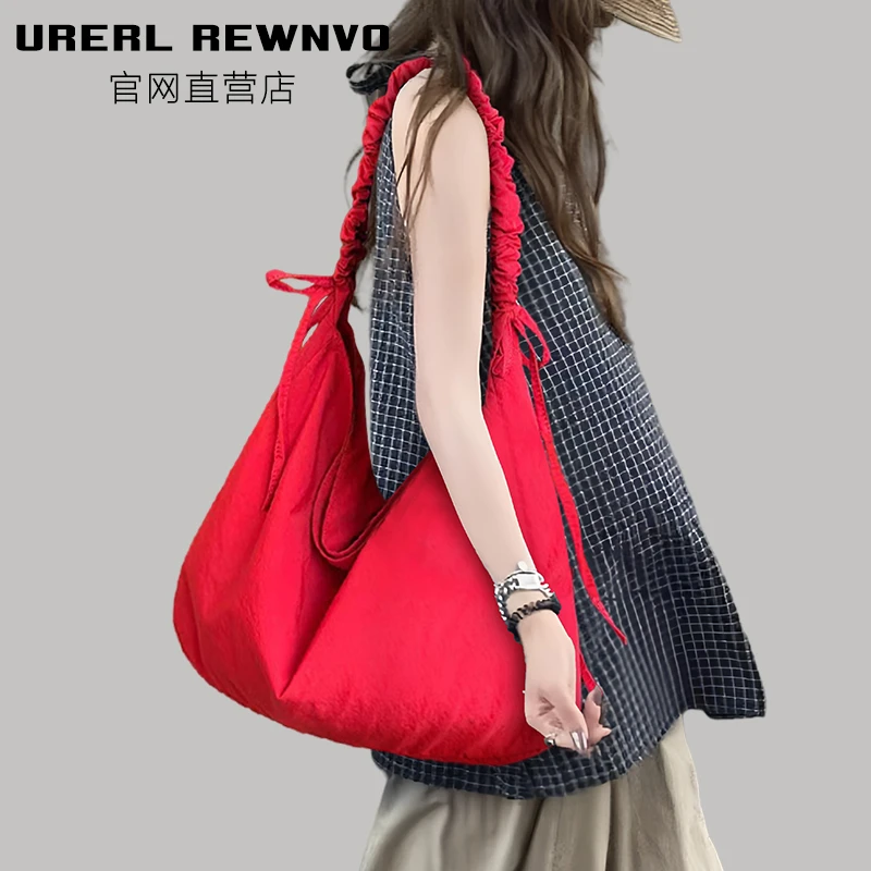 URERL REWNVO褶皱云朵斜挎包女2025新款大容量慵懒通勤帆布托特包