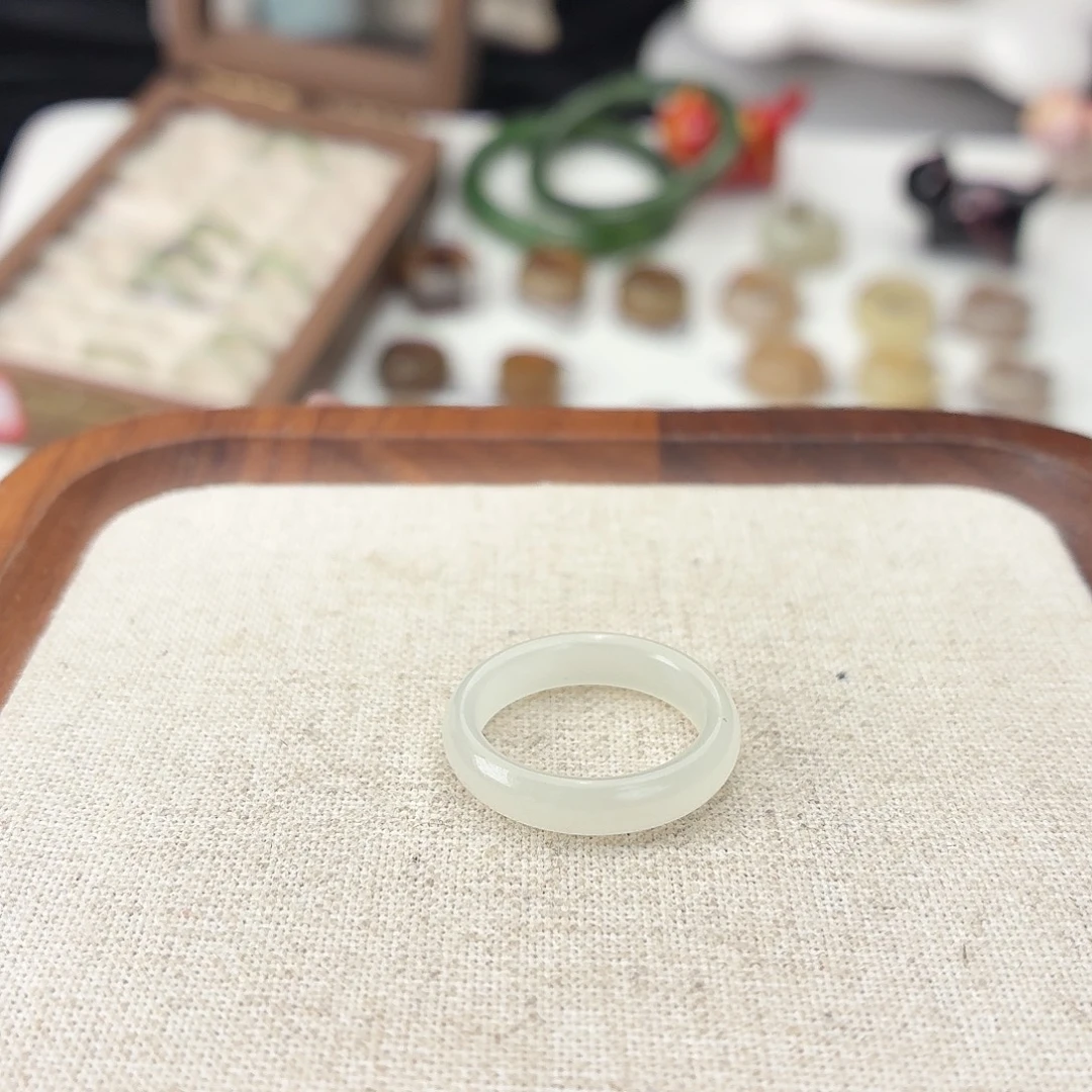 和田玉未镶嵌戒指c87半糖圆条16.2不退换