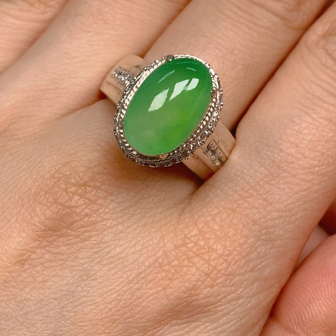 翡翠戒指未镶嵌翡翠