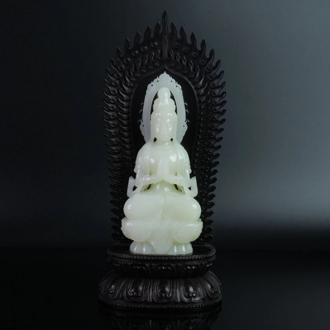 lot14001 11074 公元19-20世纪前期 玉观音摆件 366.5g