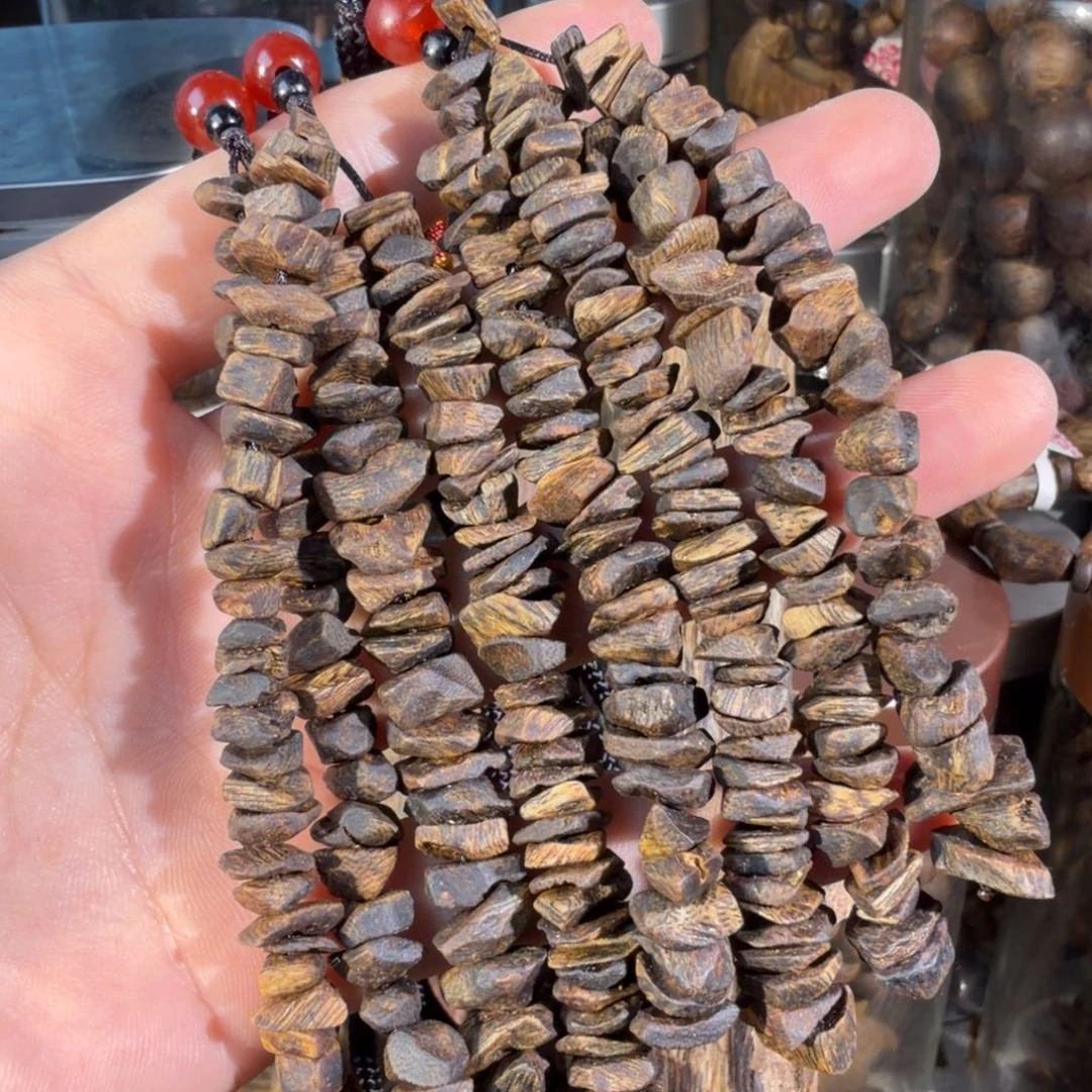 沉香沉香碎屑沉水车挂发一条