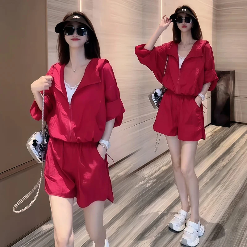 韩版时尚减龄纯色连帽防晒衣女夏季2025新款小个子超好看短裤套装
