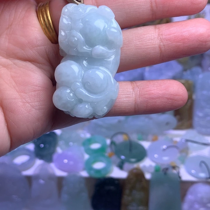 颈饰未镶嵌翡翠皮休