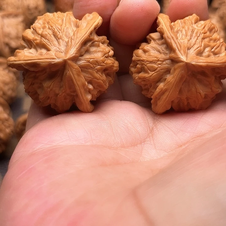 文玩核桃吊坠The first