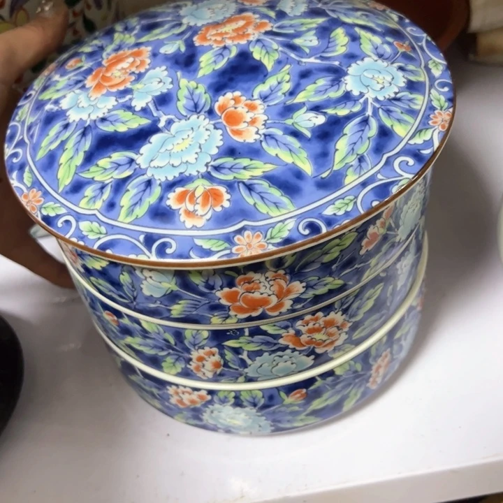 盖碗瓷器直播放漏中