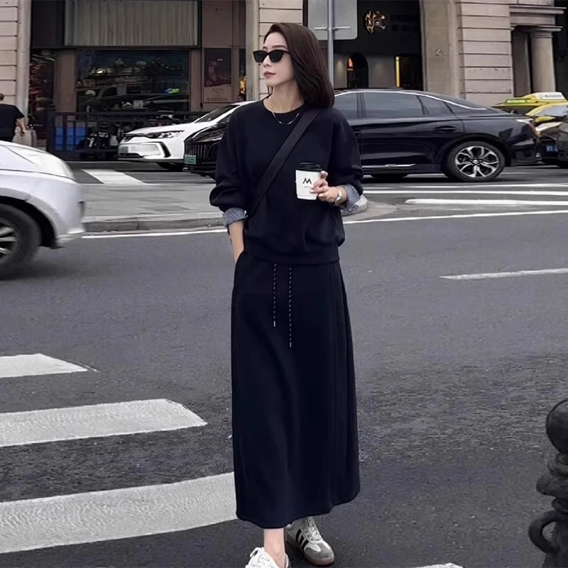 早秋穿搭套装裙2025秋季新款气质时尚慵懒风休闲卫衣半身裙两件套