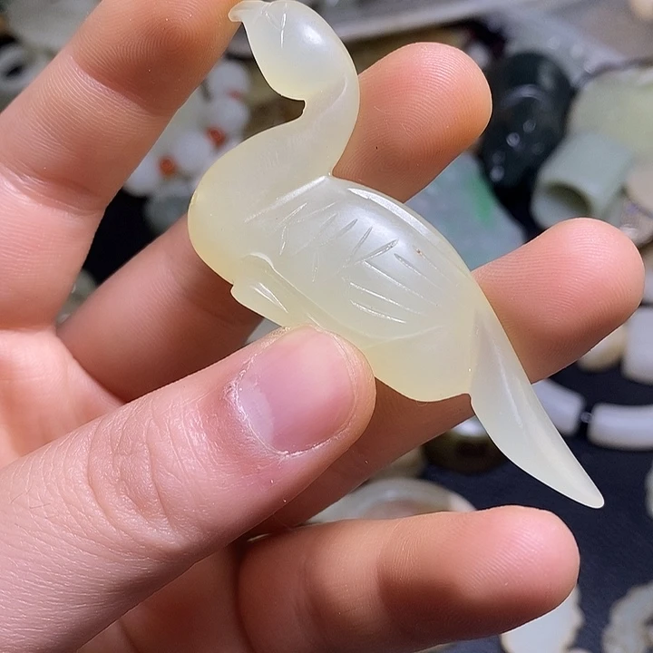 和田玉（糖玉）未镶嵌颈饰