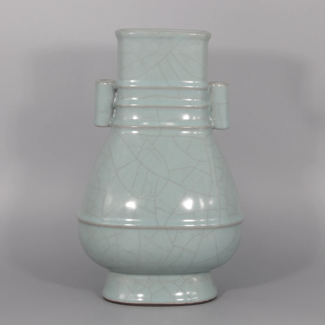 哥釉弦纹贯耳瓶  H412-152