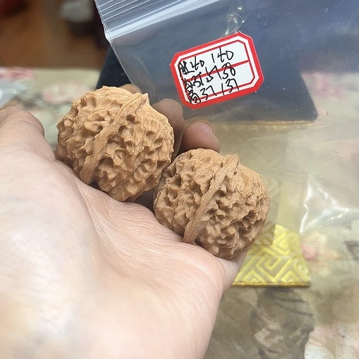 把件文玩核桃非嫁接元宝