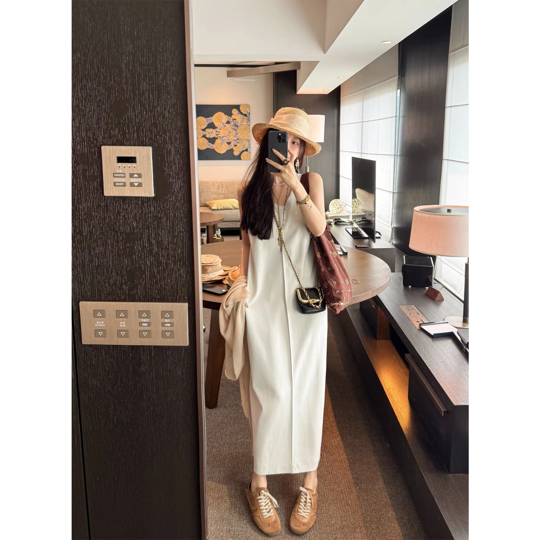 钱美西  夏季时尚减龄气质 百搭慵懒显瘦U领背心裙女小众休闲
