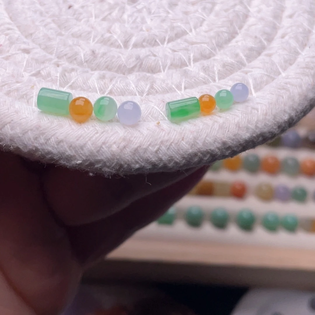 未镶嵌手链翡翠格**开圆珠桶珠8个