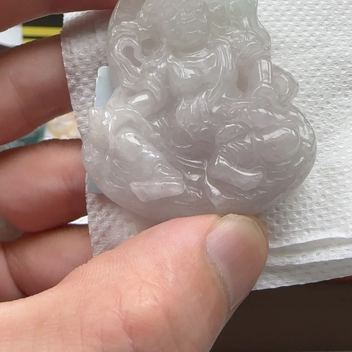 翡翠颈饰未镶嵌黄财神