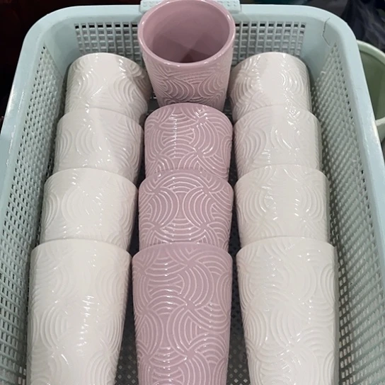 多肉绿植陶瓷花盆9.9包邮，有孔