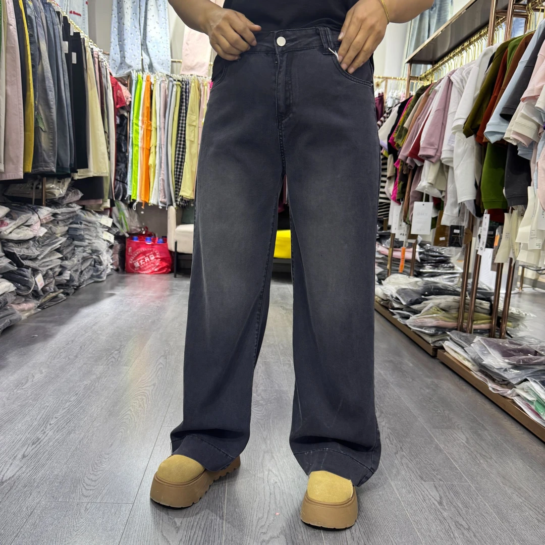 2025盛夏面膜直筒牛仔裤