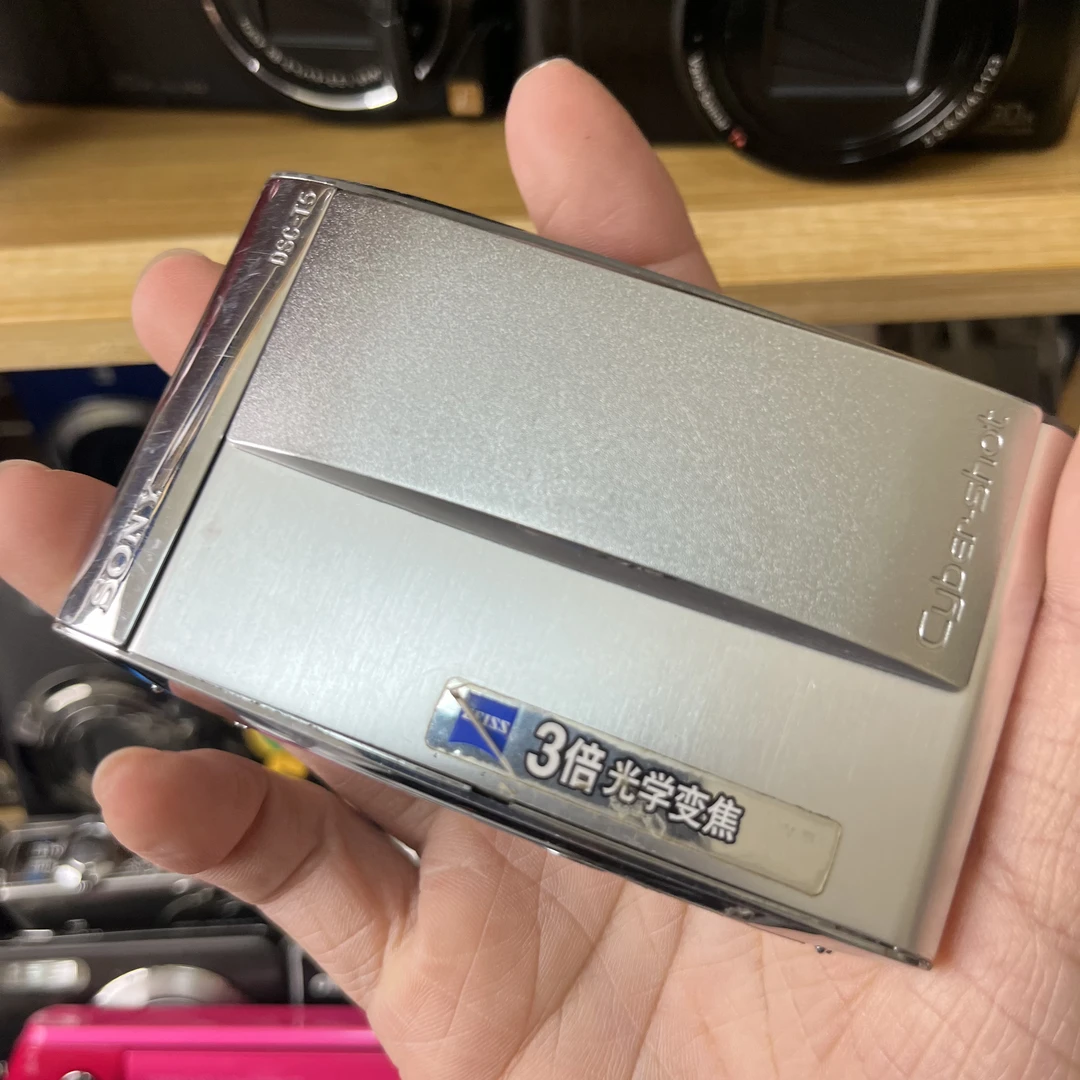 9新  索尼t5 闪光灯坏 屏幕背光 成色如图配件齐