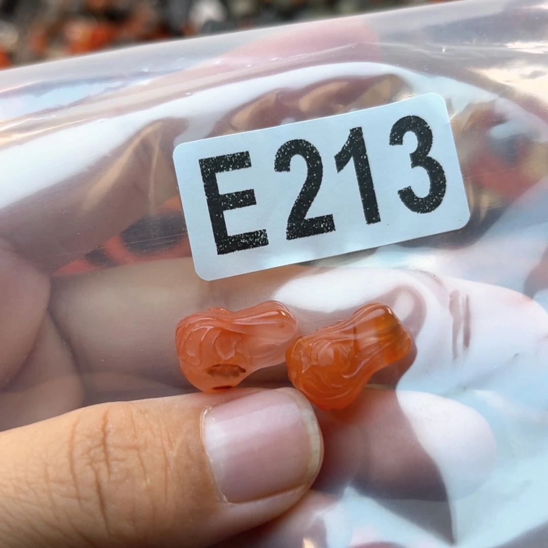 未镶嵌南红玛瑙珠宝奇石