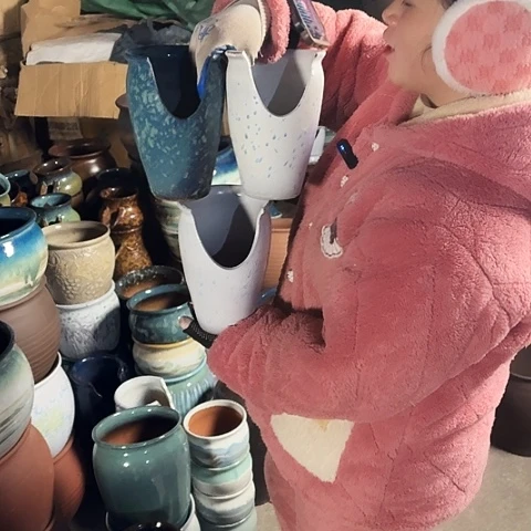 口14高20瑕疵盆子。