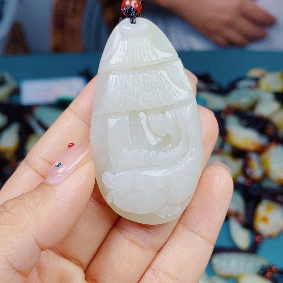 颈饰未镶嵌和田玉