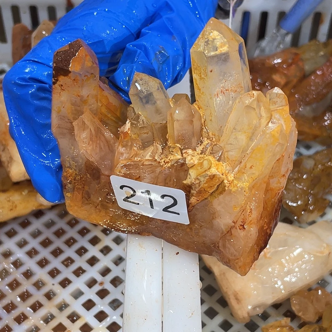 未镶嵌珠宝半成品水晶