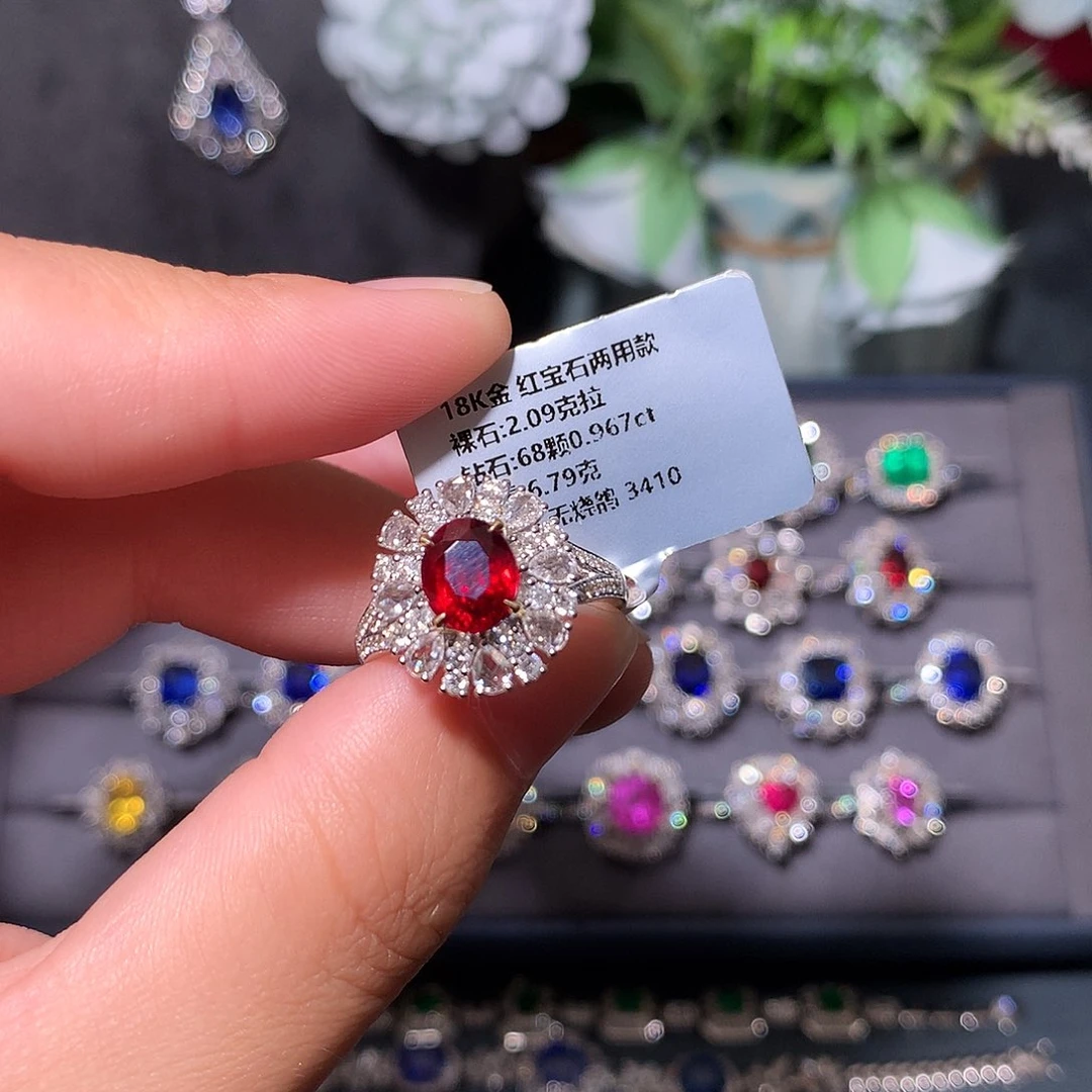 戒指18K金镶嵌红宝石