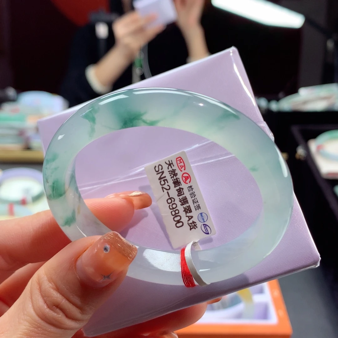 翡翠手镯未镶嵌1号