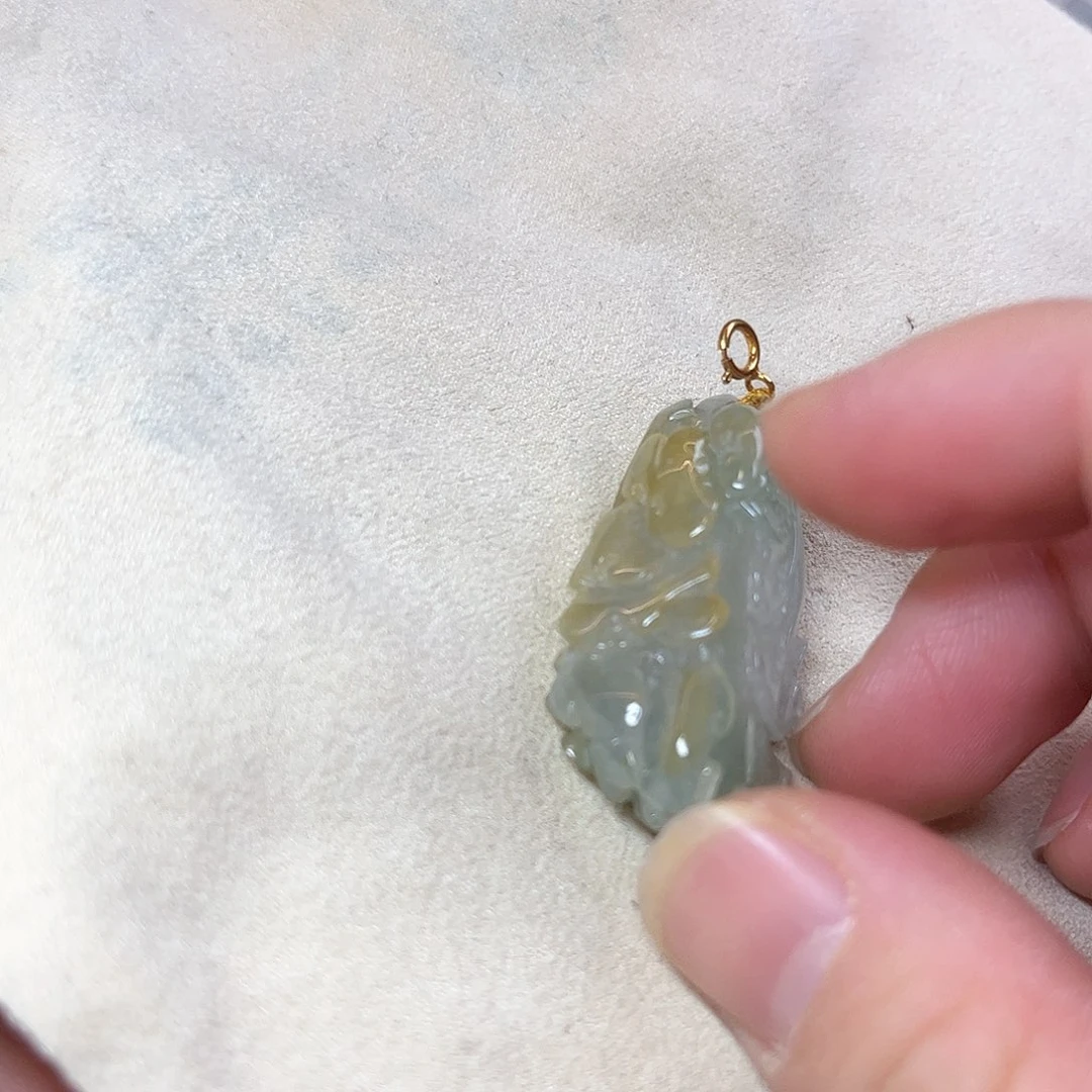 翡翠颈饰未镶嵌白菜