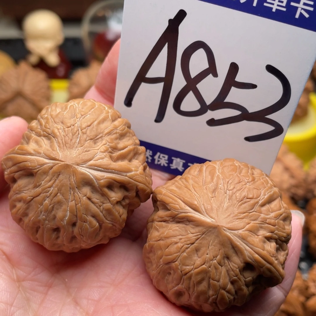 桃核把件铁锤妹妹38