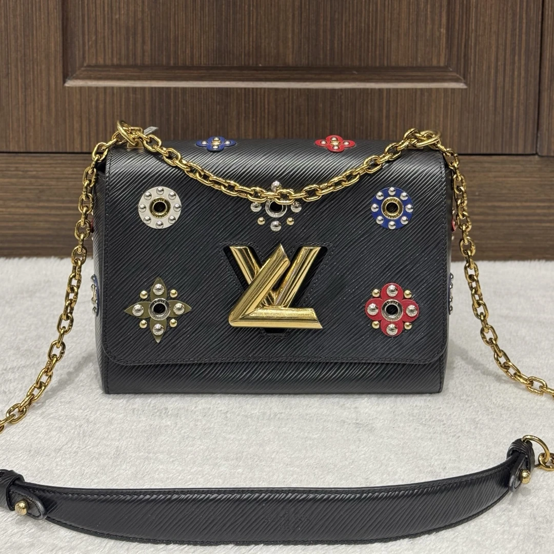 95新 LouisVuitton/路易威登 限量徽章款twist中号/二奢